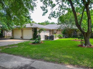 12130 Fairpoint Dr, Houston, TX 77099