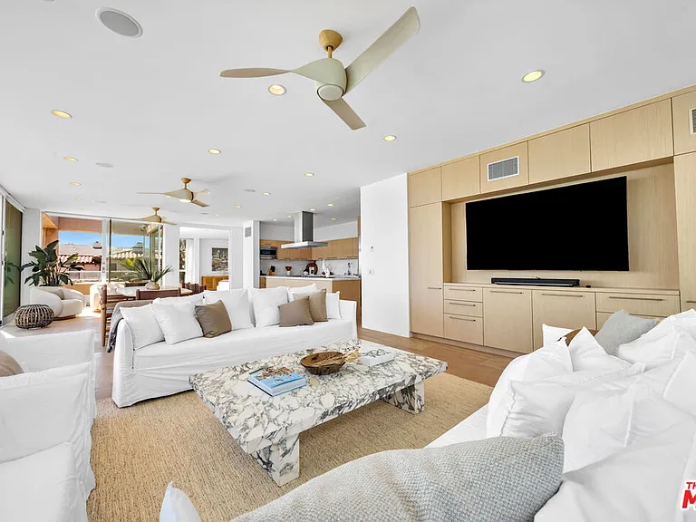 25102 Malibu Rd — Photo 21