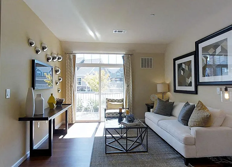 Montage Rocky Hill Apartments — Photo 4
