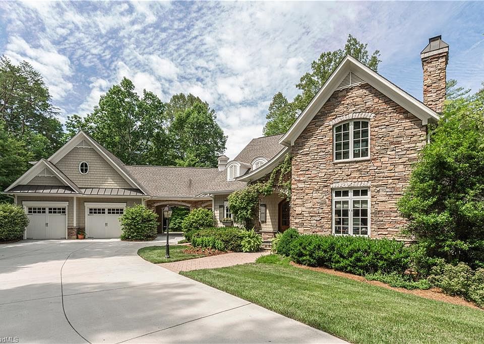 1st image of 5807 Harriet Ct