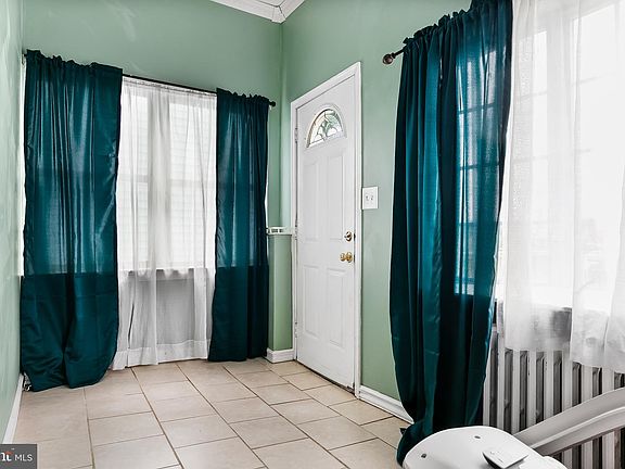 5th image of 344 Powhattan Ave