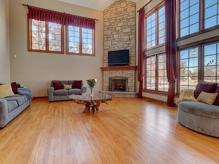 26025 Whispering Woods Cir — Photo 35