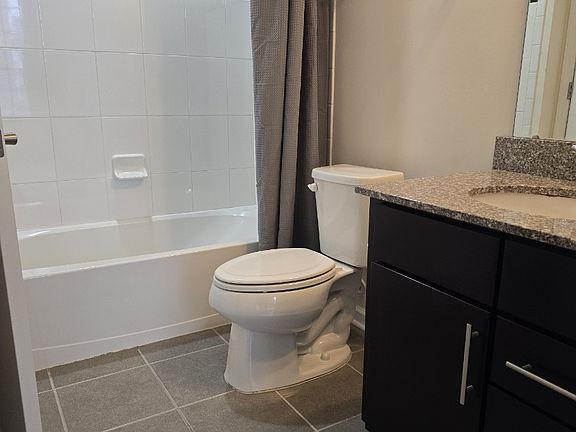 1st floor bathroom