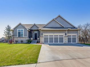 823 W Ledgestone St, Andover, KS 67002