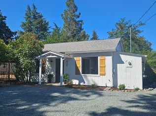 936 SW Greenwood Ave, Grants Pass, OR 97526