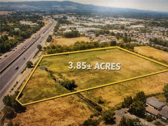 2nd image of 705 Shiloh Rd