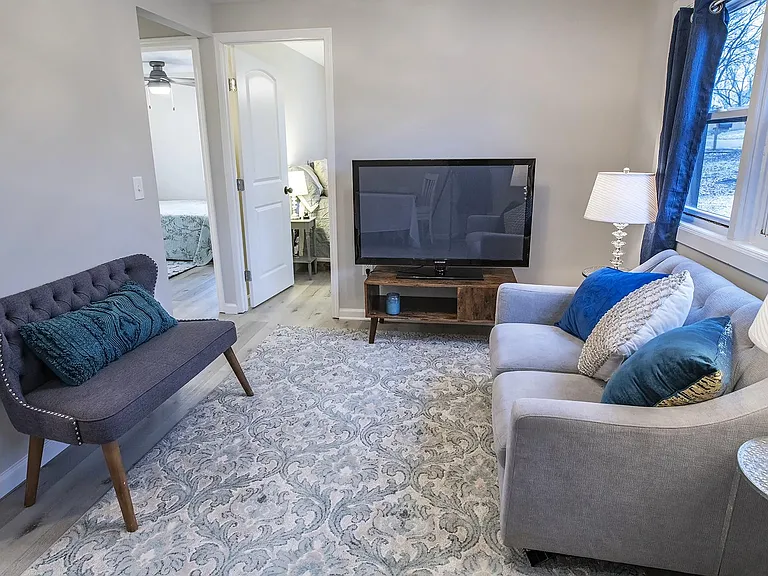 1022 Ash St #1022 — Photo 3