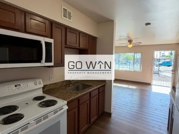 Silver Palms Apts