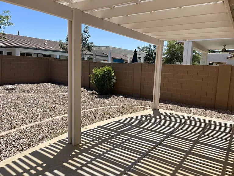 7325 W Ellis St — Photo 15