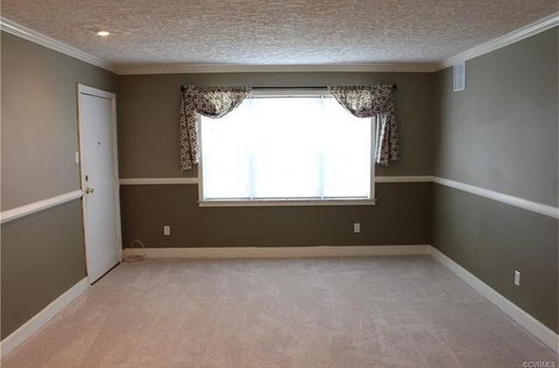 1st image of 4030 Forest Hill Ave #U16