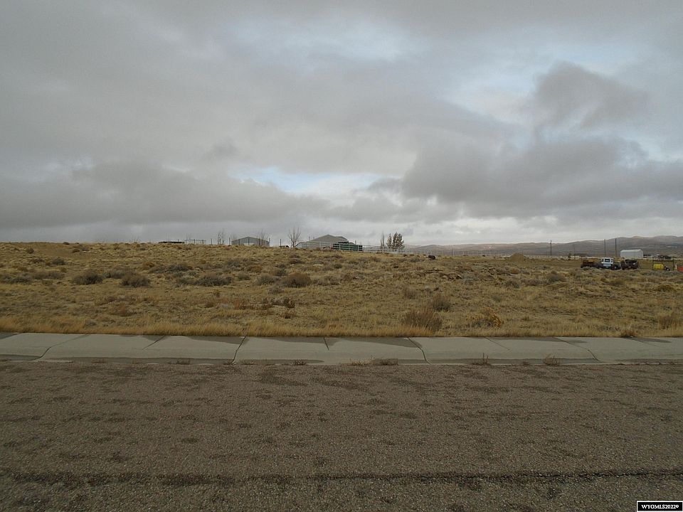 2nd image of 22 Moses Dr