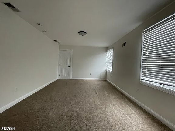 5th image of 523 Columbia Ave Unit 2
