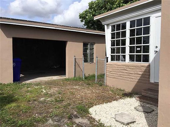 2nd image of 1421 NW 41st St #0