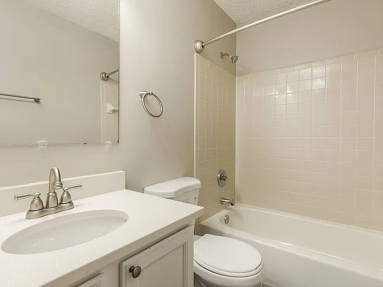 448 Springwood Lake Dr — Photo 17