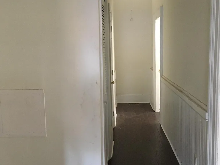 201 W Duffy St #A — Photo 10