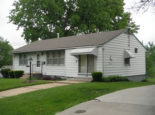 16105 E 2nd St S, Independence, MO 64050