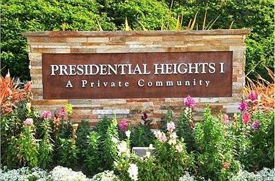 Private courtyard entry