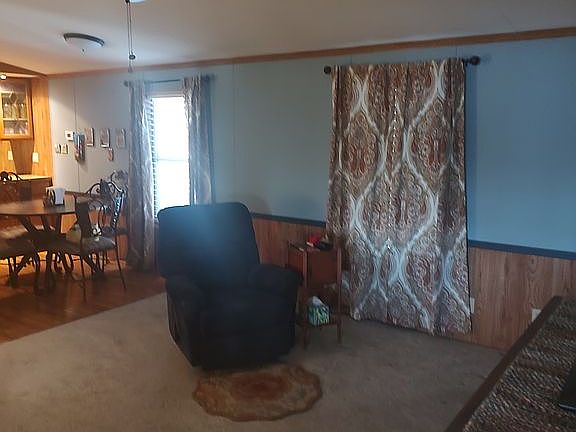 3rd image of 310 Randal Dr