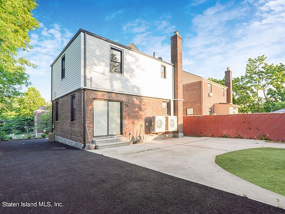 2nd image of 65 Park Hill Ave