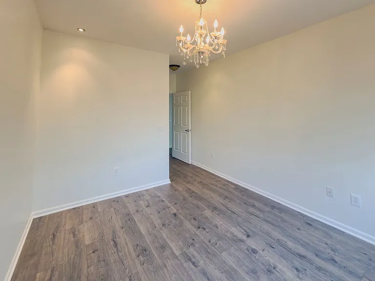 5637 Twin Oaks Dr — Photo 17