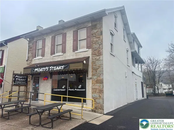 332 Main St, Emmaus, PA 18049