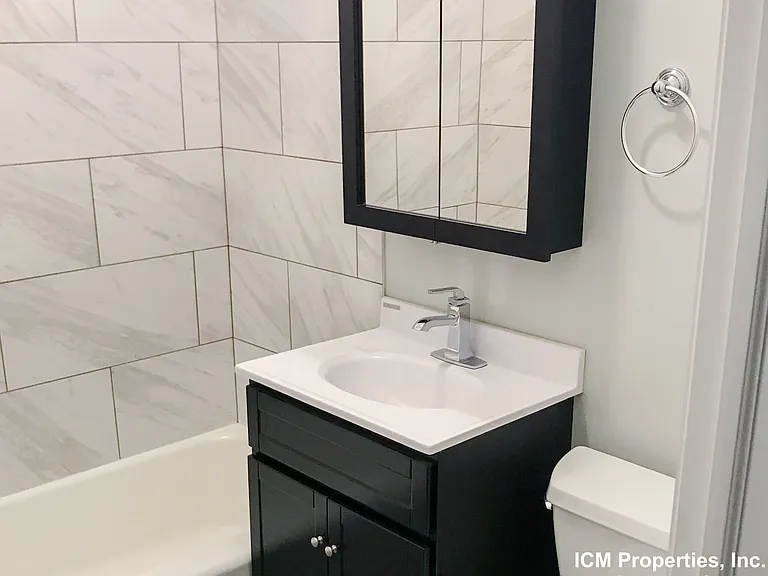 2720 N Wayne Ave #2 — Photo 8