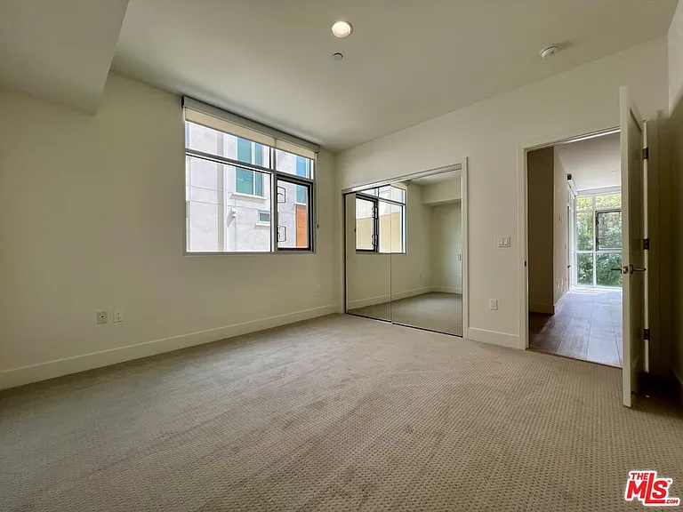 11715 W Bellagio Rd #204 — Photo 14