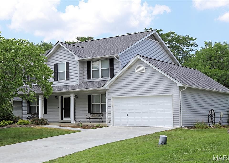 1st image of 16 Staunton Way