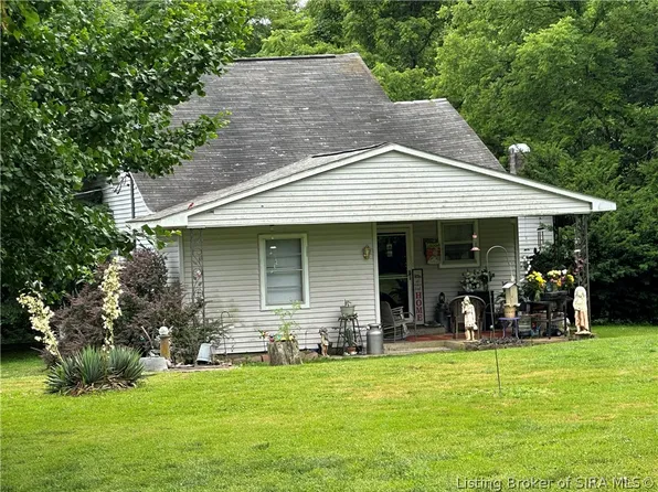 14501 New Market Road, Marysville, IN 47141