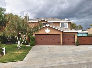 28451 Via Joyce Dr, Saugus, CA 91350
