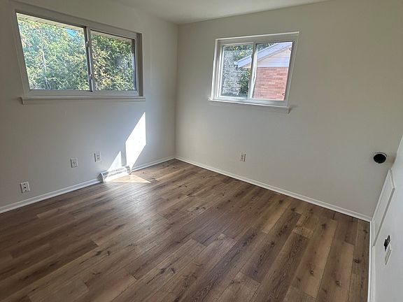 4th image of 541 S Hyatt St APT C