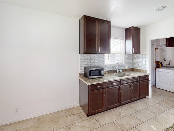 3rd image of 1715 S Redondo Blvd #1715