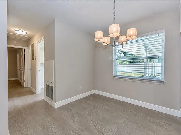 817 Laurel Ave — Photo 7