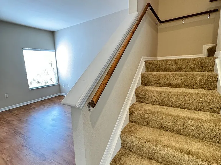 7750 Plantation Cir — Photo 16