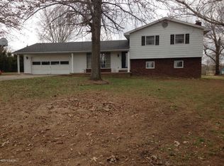 550 Feazel Rd, Harrisburg, IL 62946