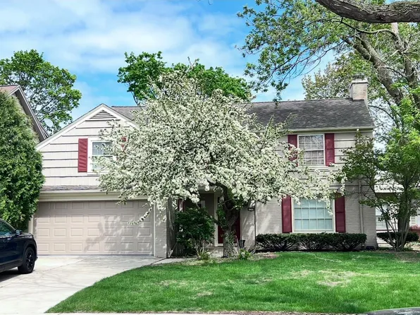 6344 North Berkeley BOULEVARD, Whitefish Bay, WI 53217