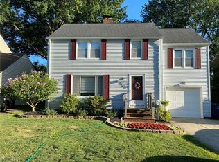 4992 Anderson Rd, Lyndhurst, OH 44124