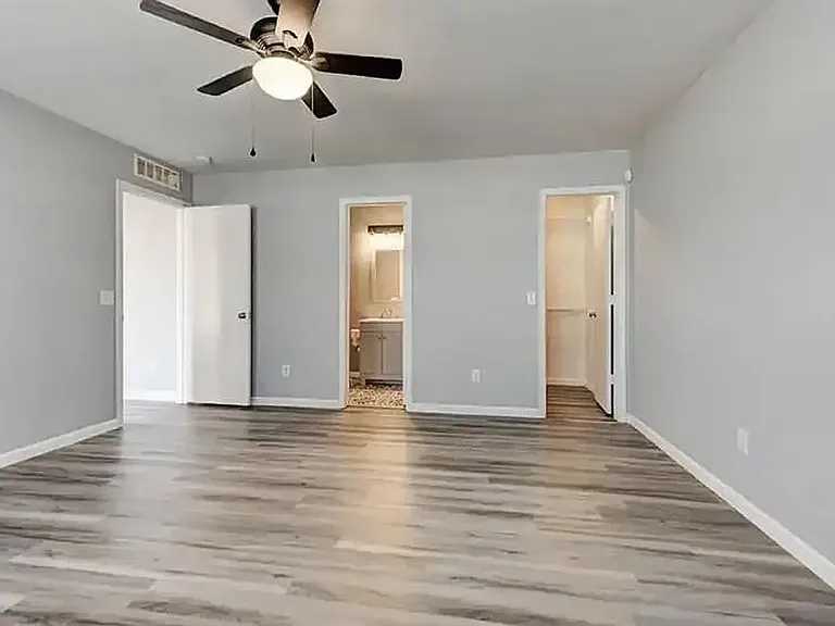18637 Piedra Dr — Photo 10