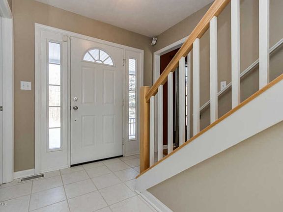 5th image of 10600 Scenic Bluff Ln SE