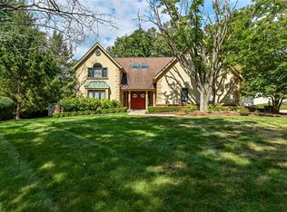4267 Laurel Ridge Dr, Allison Park, PA 15101