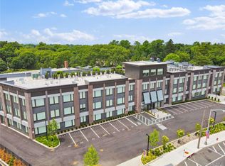 218 Middle Neck Road #311, Great Neck, NY 11021