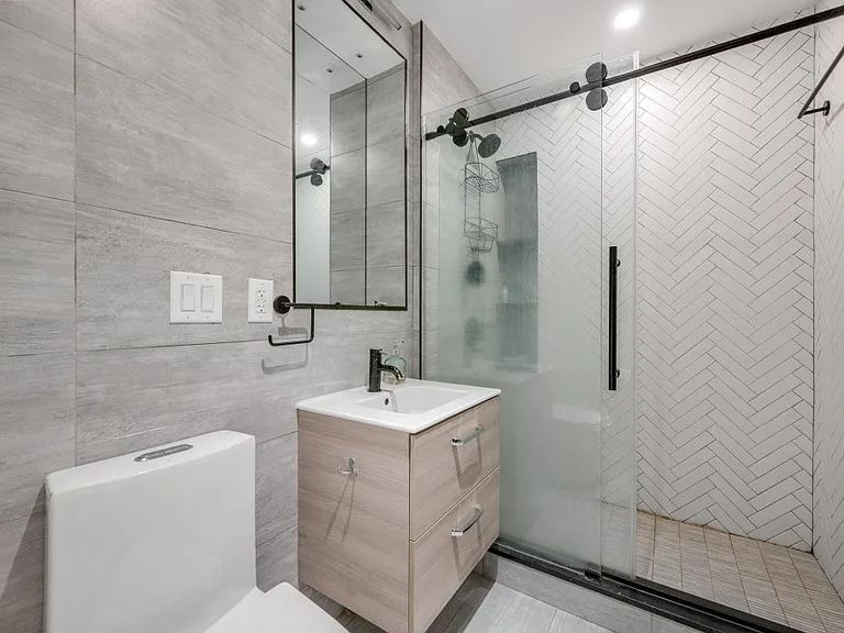 68 N 8th St #3F — Photo 8