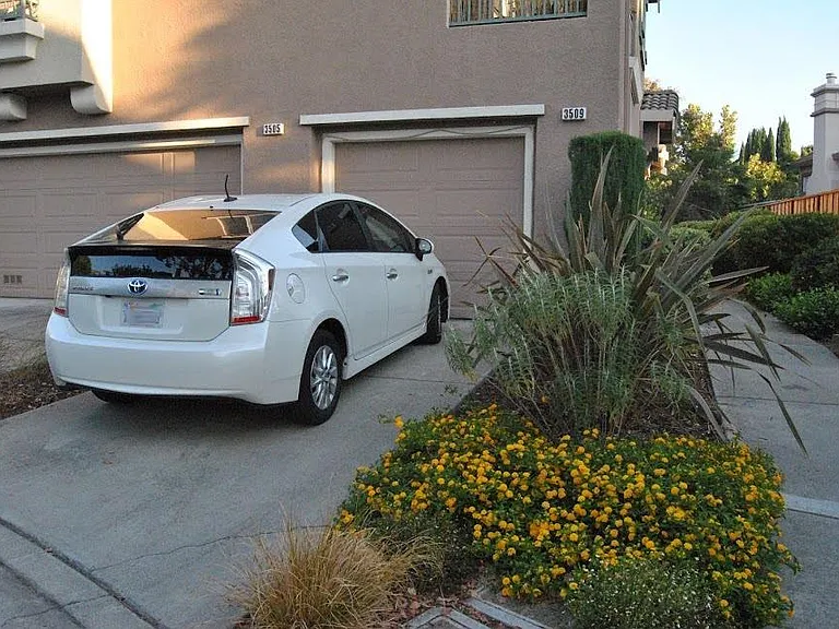 3509 Jasmine Cir — Photo 2