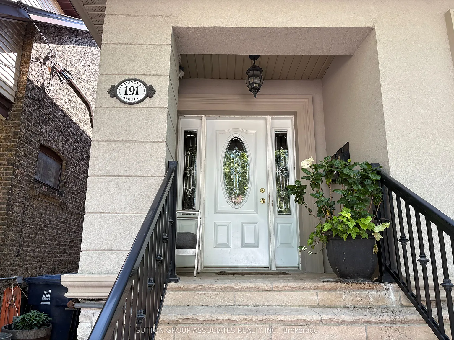 2 bed, $3,300 — Photo 2