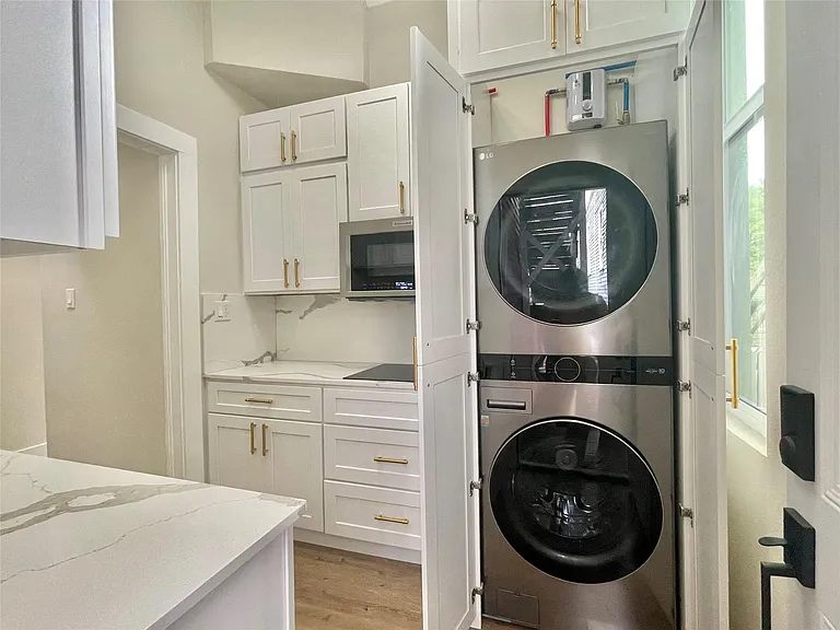 1427 Church St #1 — Photo 9