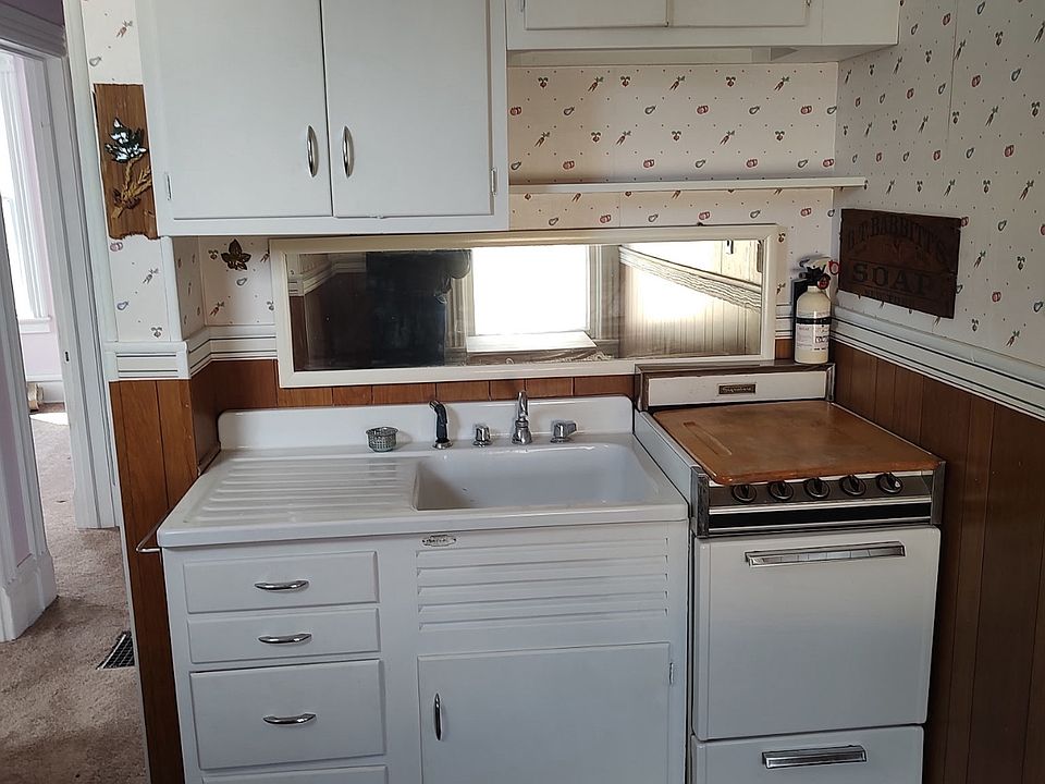 2nd image of 30 Clarksville St #201