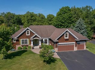 2531 Maple Ln, Mound, MN 55364