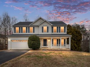 8 Newport Ct, Stafford, VA 22554
