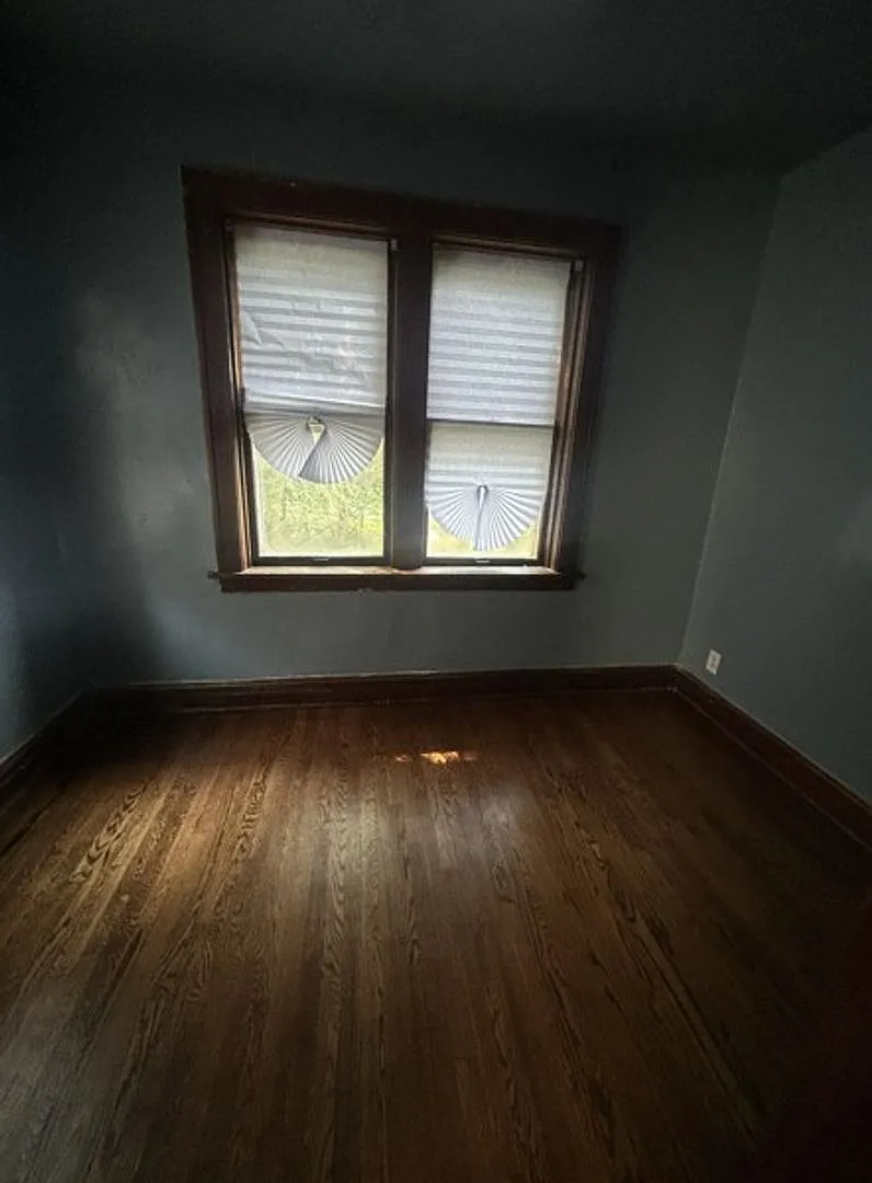 1304 Garfield St — Photo 2