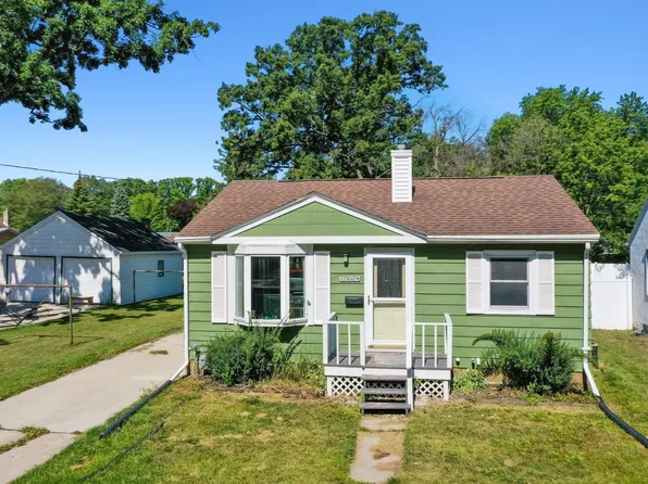 1504 11th Ave, Green Bay, WI 54304